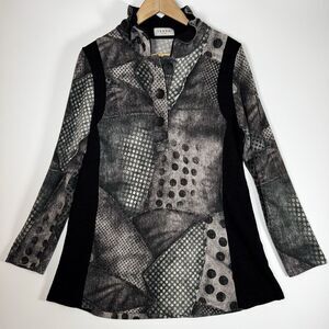 Terra by SJ Apparel Womens Small Tunic Top Gray Black Dot‎ Patchwork Print